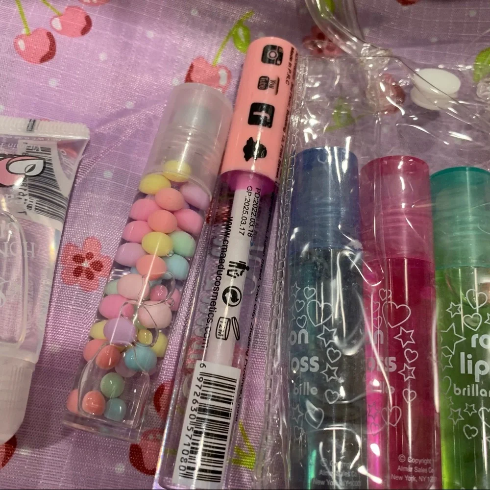 Set of 8 Clear Lip Glosses